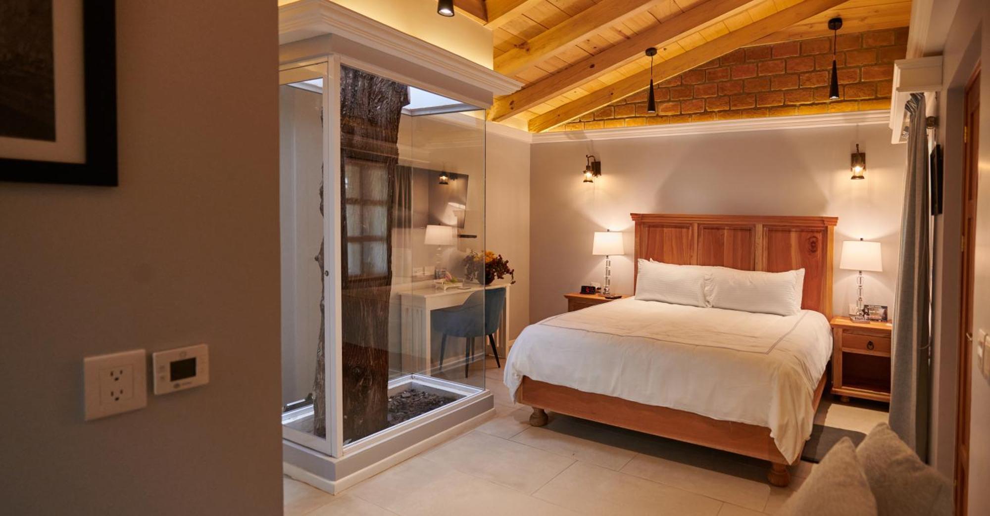 Отель Hacienda Valentino Сан-Кристобаль-де-Ла-Касас Экстерьер фото